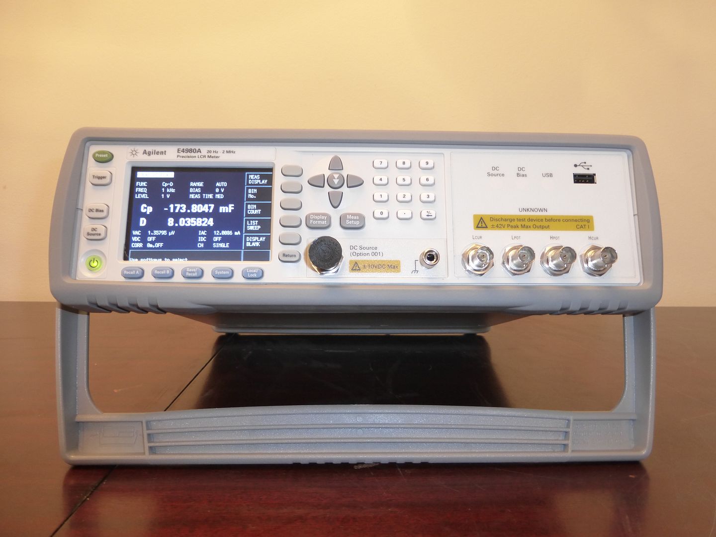 Agilent E4980A 20 Hz to 2 MHz Precision LCR Meter with Options 001